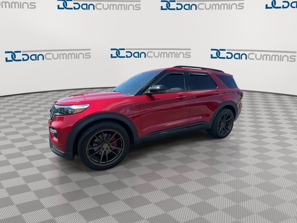 2023 Ford Explorer — interior view