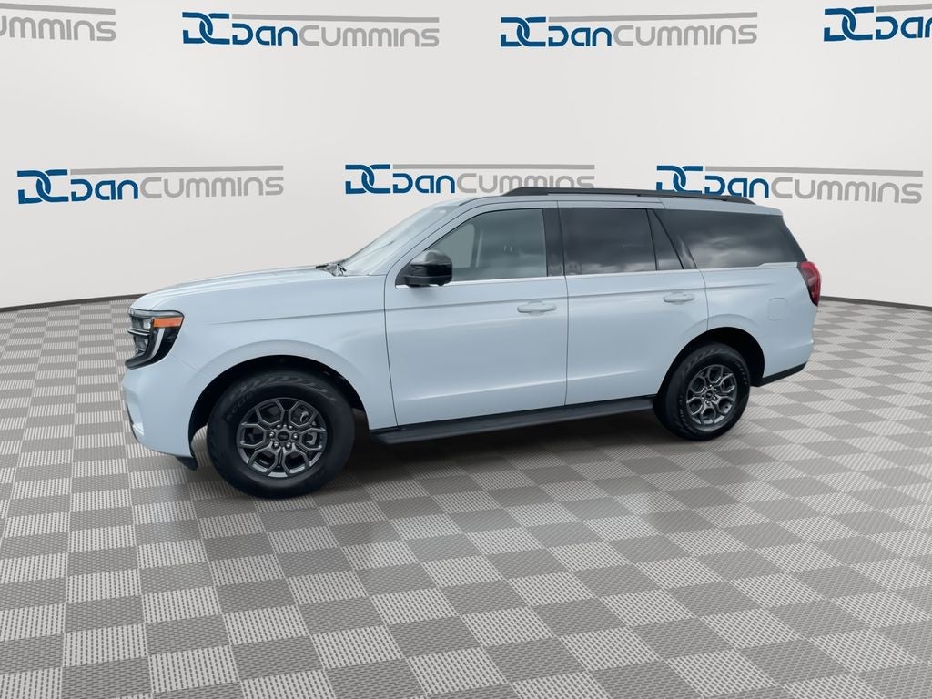2025 Ford Expedition — detail view