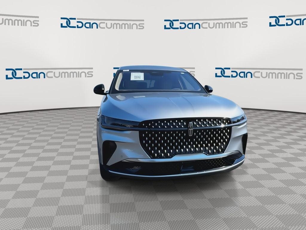 2025 Lincoln Nautilus — rear three-quarter view