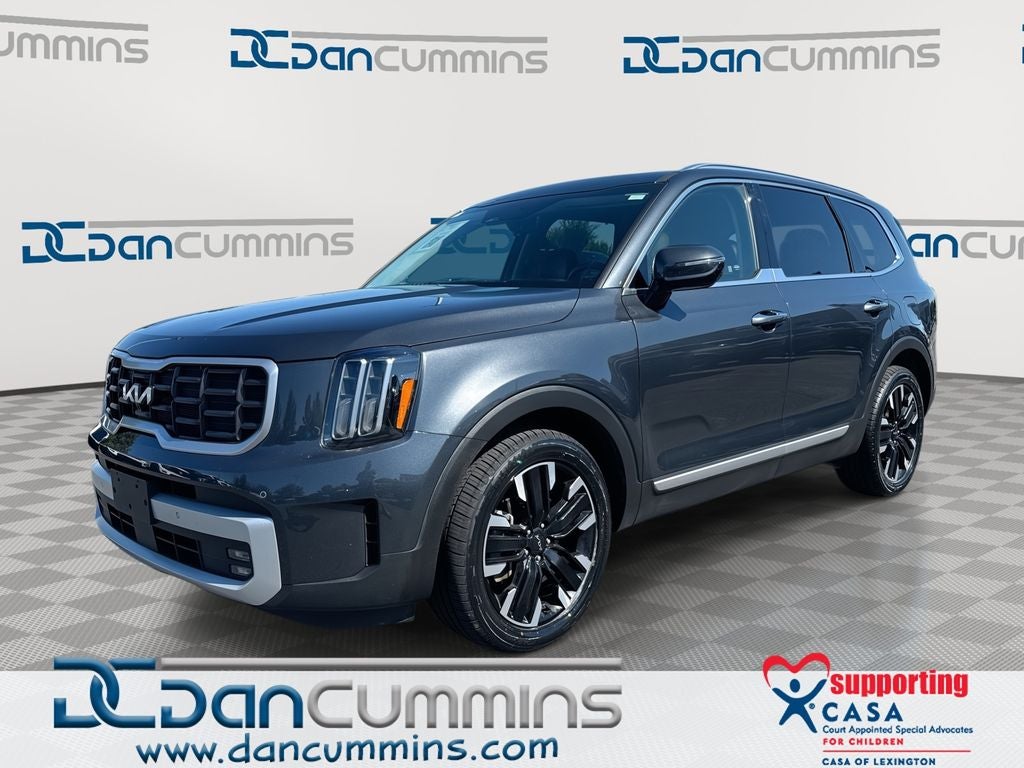 2024 Kia Telluride SX-Prestige in Gravity Gray — front three-quarter view