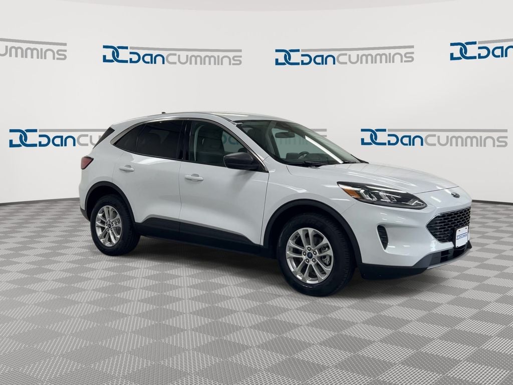 2022 Ford Escape Hybrid — side profile view