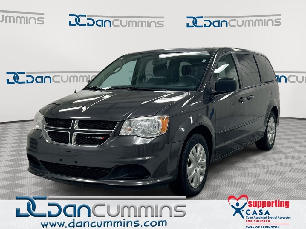 2017 Dodge Grand Caravan SE in Granite Crystal Metallic Clearcoat — front three-quarter view