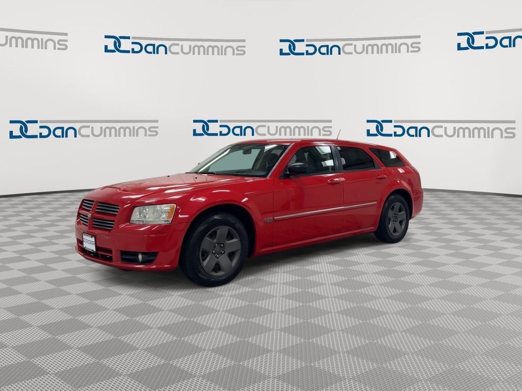 2008 Dodge Magnum — interior view