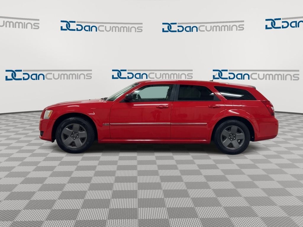 2008 Dodge Magnum — detail view