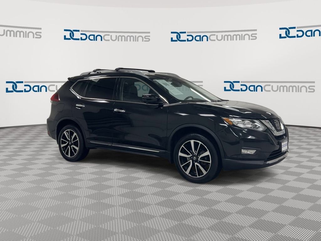 2019 Nissan Rogue — side profile view