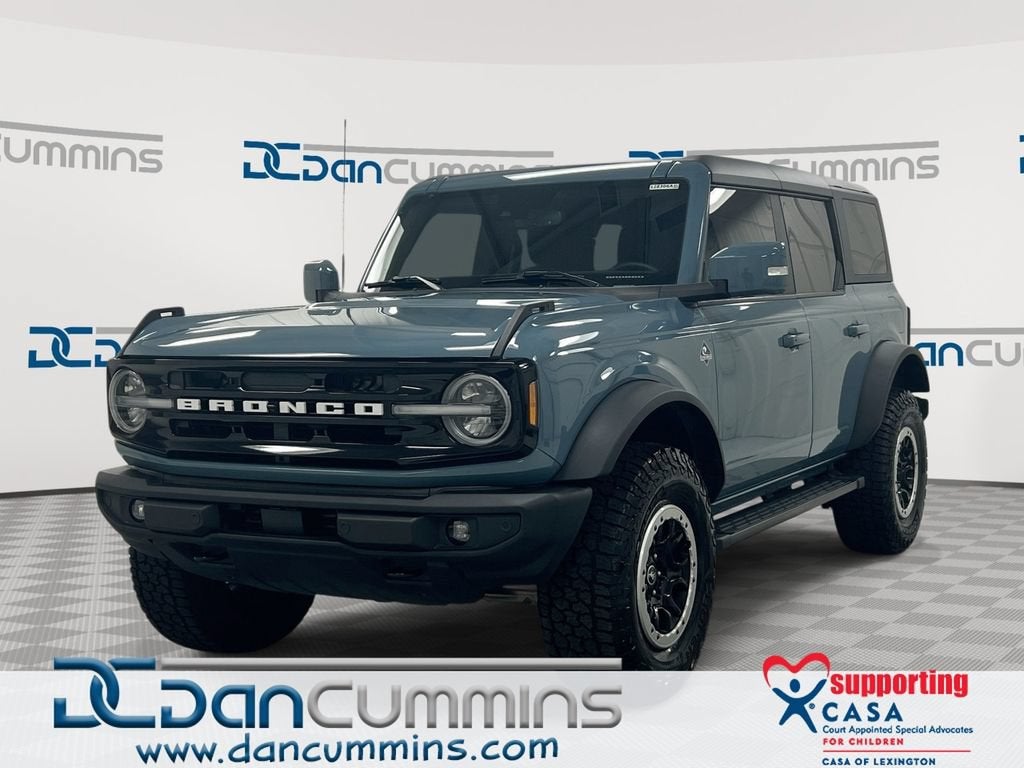 2023 Ford Bronco Base in Blue — front three-quarter view