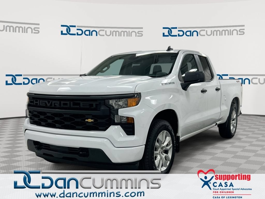 2023 Chevrolet Silverado 1500 Custom in Summit White — front three-quarter view
