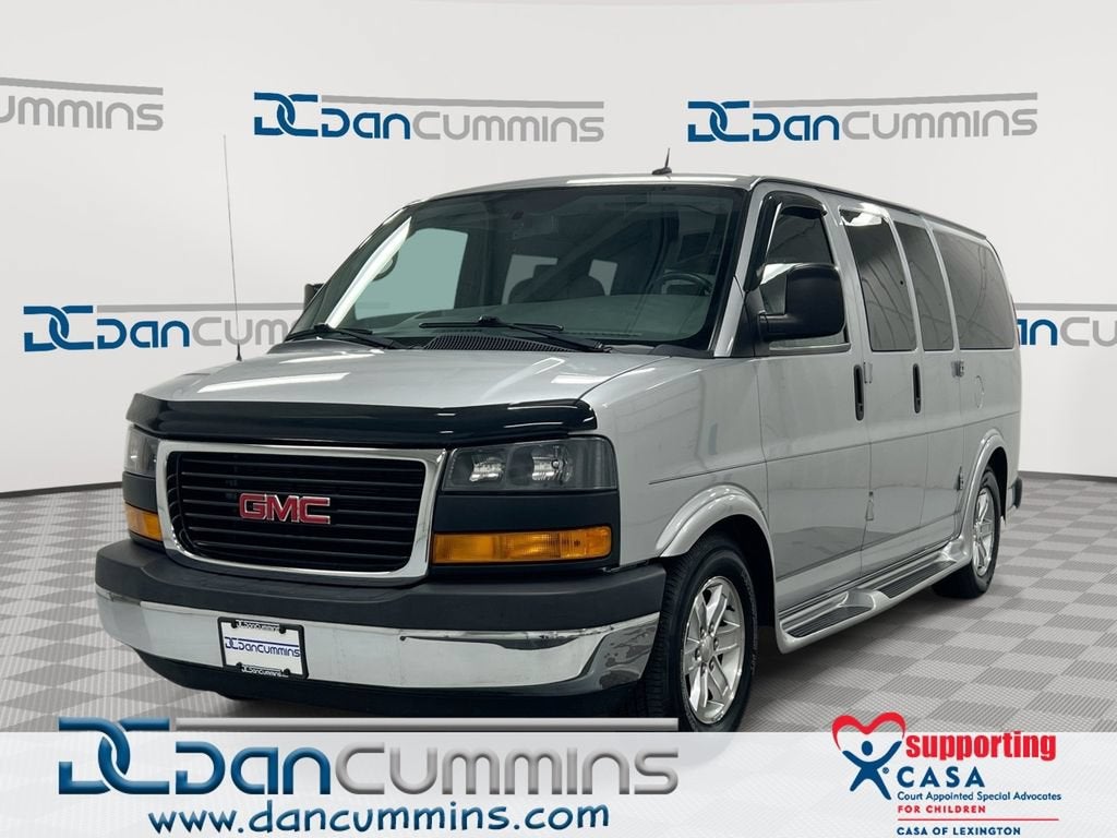 2014 GMC Savana Cargo 1500 Upfitter in Quicksilver Metallic — front three-quarter view
