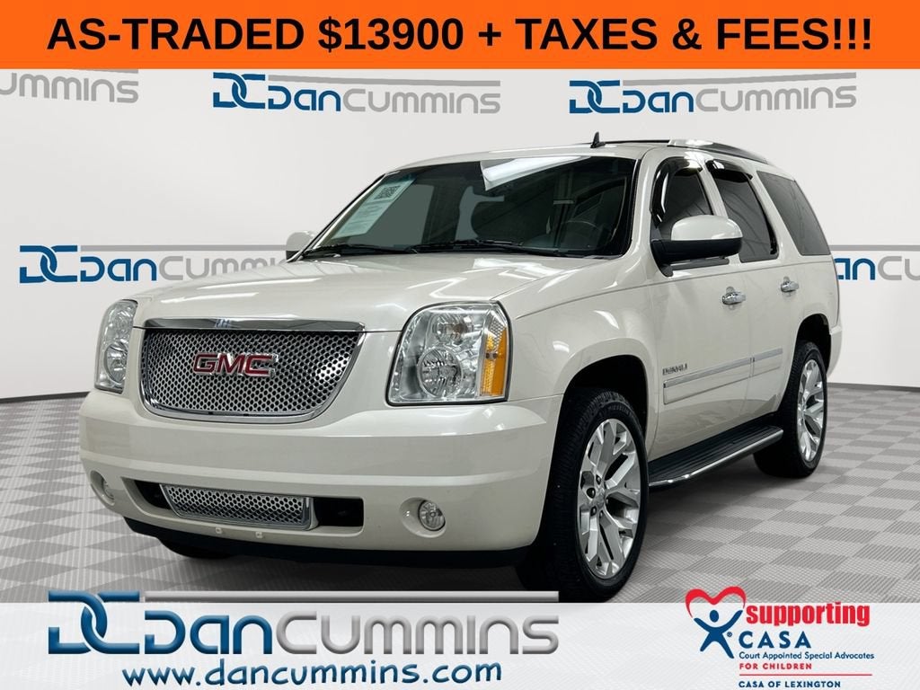 2013 GMC Yukon Denali in White Diamond Tricoat — front three-quarter view