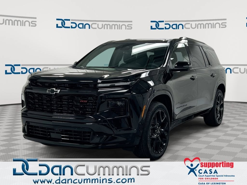 2026 Chevrolet Traverse RS in Mosaic Black Metallic — front three-quarter view