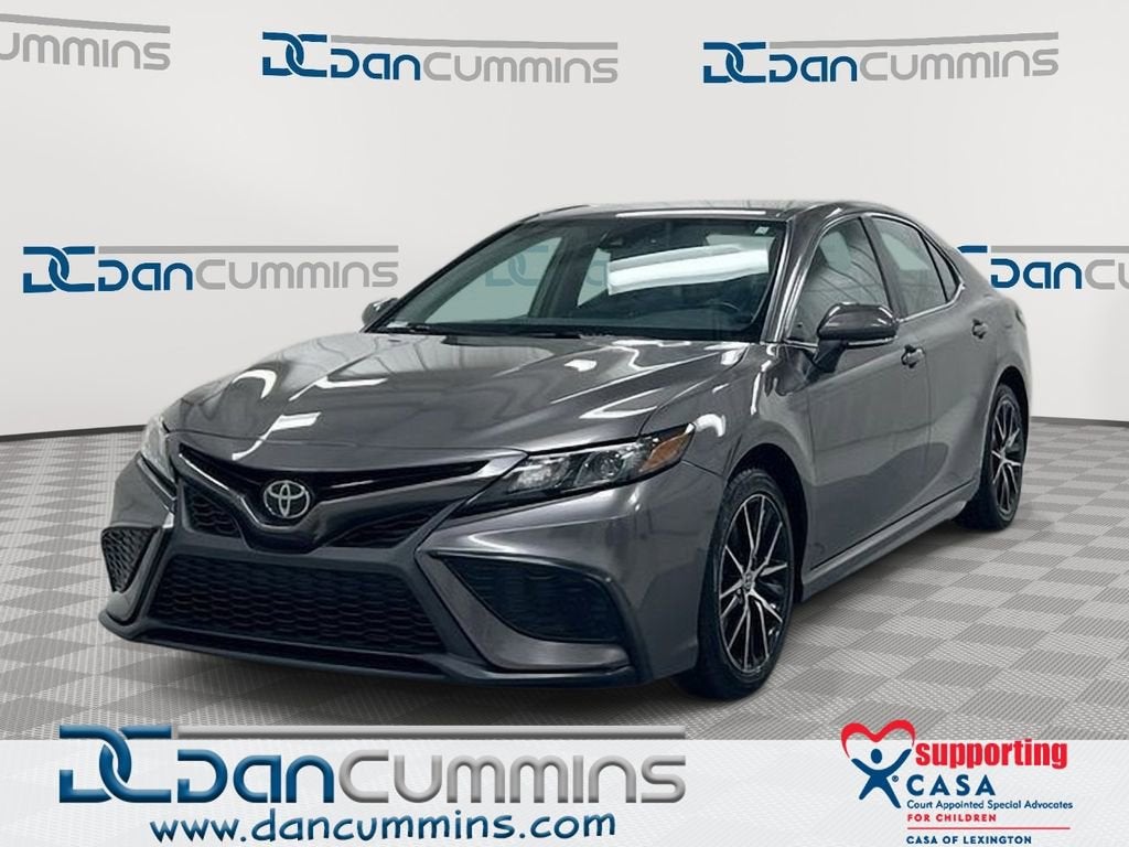 2022 Toyota Camry SE in Gray — front three-quarter view