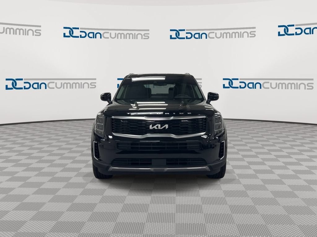 2022 Kia Telluride — rear three-quarter view