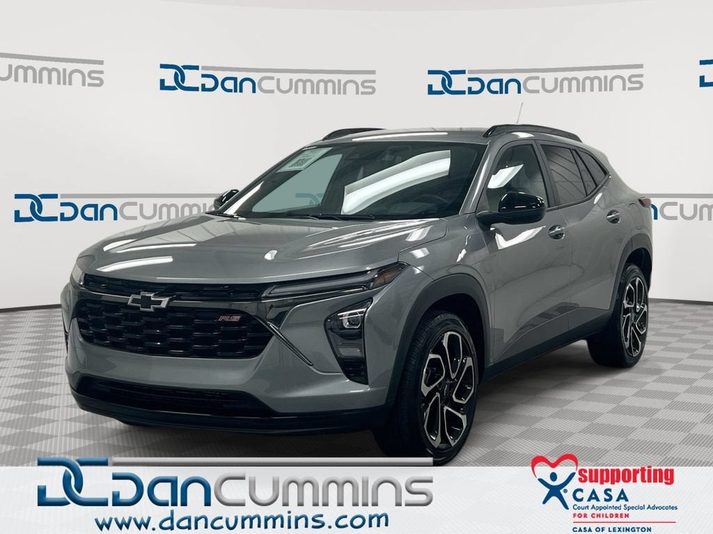 2024 Chevrolet Trax 2RS in Sterling Gray Metallic — front three-quarter view