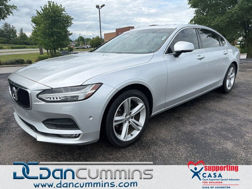 2018 Volvo S90 Momentum in Silver — front three-quarter view