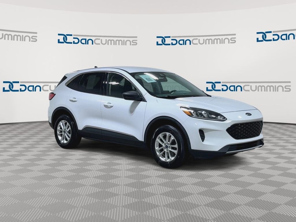 2022 Ford Escape — side profile view