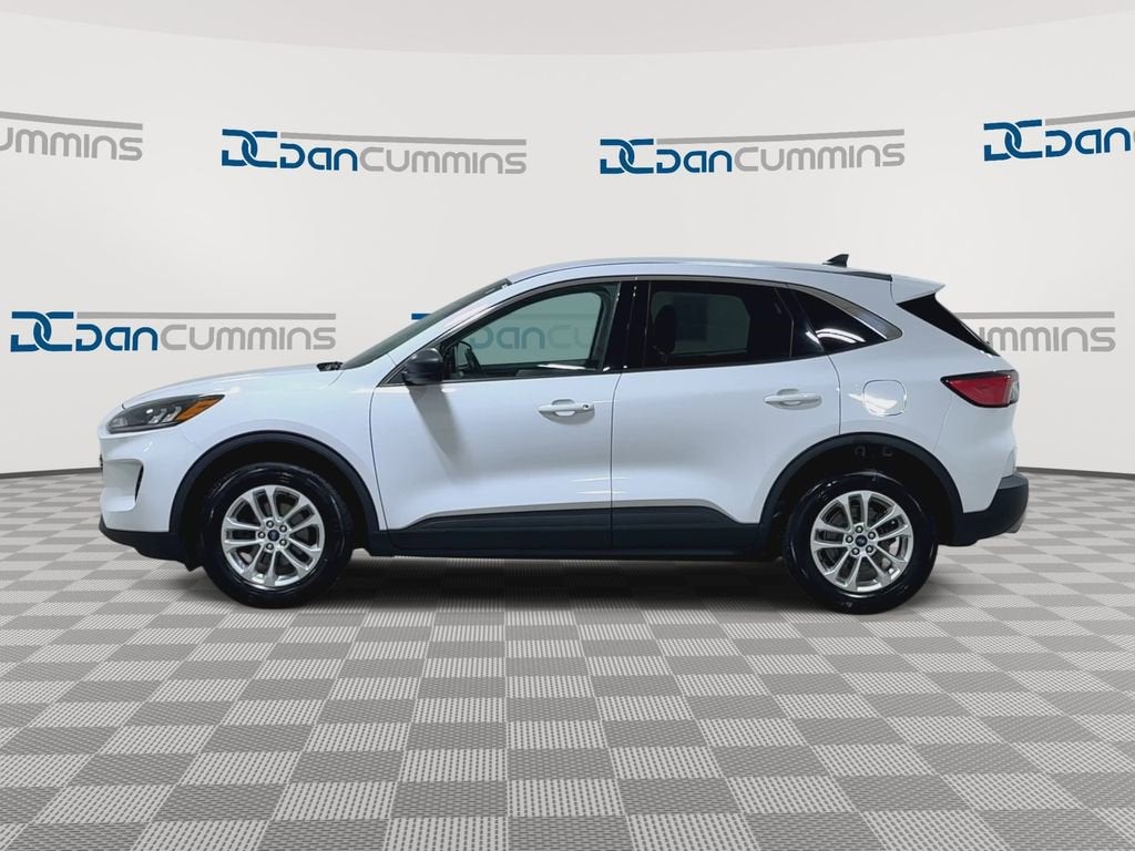 2022 Ford Escape — detail view
