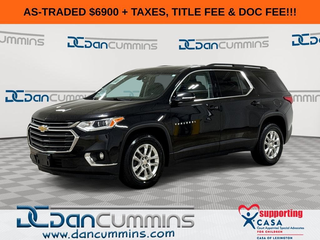 2019 Chevrolet Traverse LT Cloth in Mosaic Black Metallic — front three-quarter view