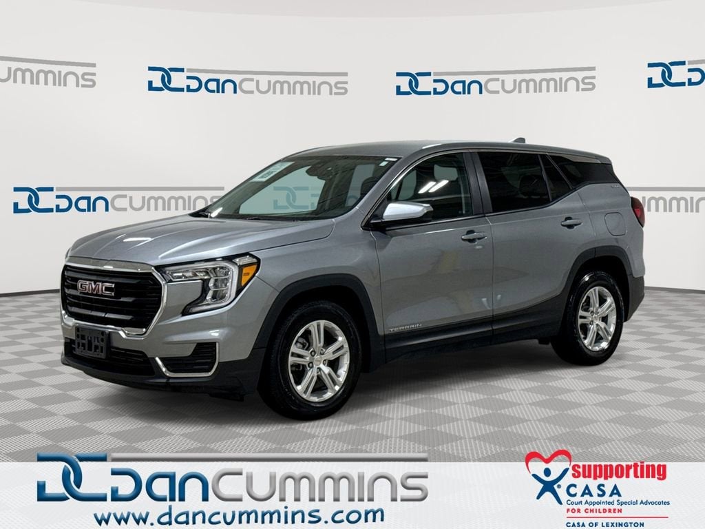 2024 GMC Terrain SLE in Sterling Metallic — front three-quarter view
