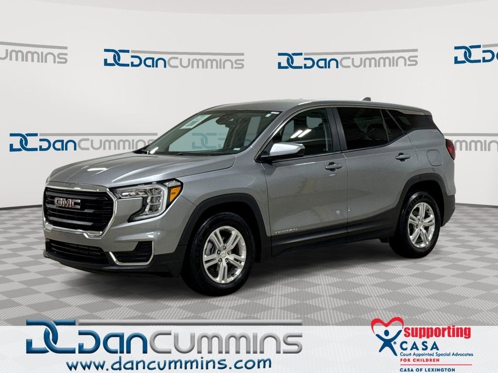 2024 GMC Terrain SLE in Sterling Metallic — front three-quarter view